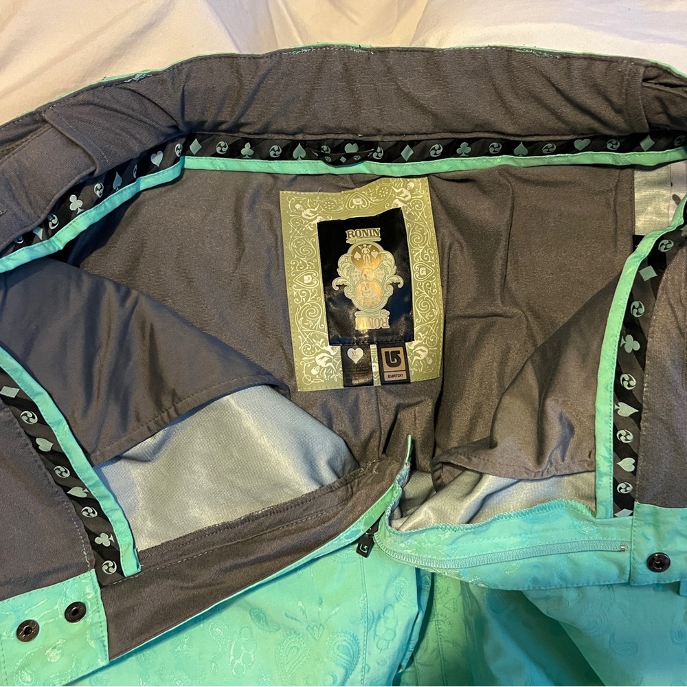 BURTON RONIN 3L woman’s sz xl
